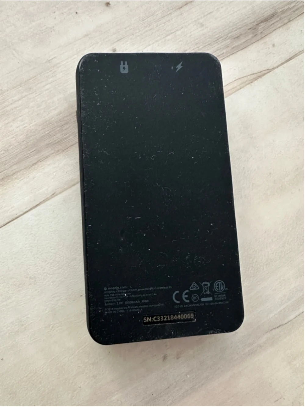 mophie Charge Stream Powerstation Wireless XL 10000mAh Portable Charger Black